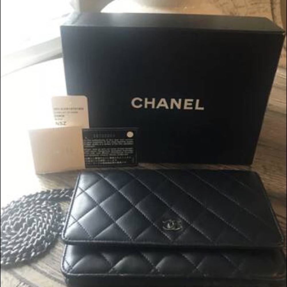 CHANEL WALLET ON CHAIN WOC LAMBSKIN SILVER Chain